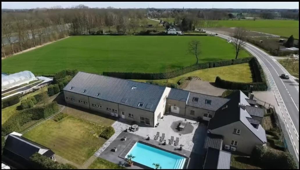 Susberg 4 Apartment Pelt Luaran gambar